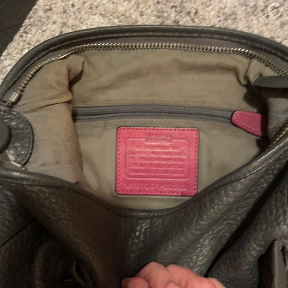 Coach Duffle - Picture 2 of 6